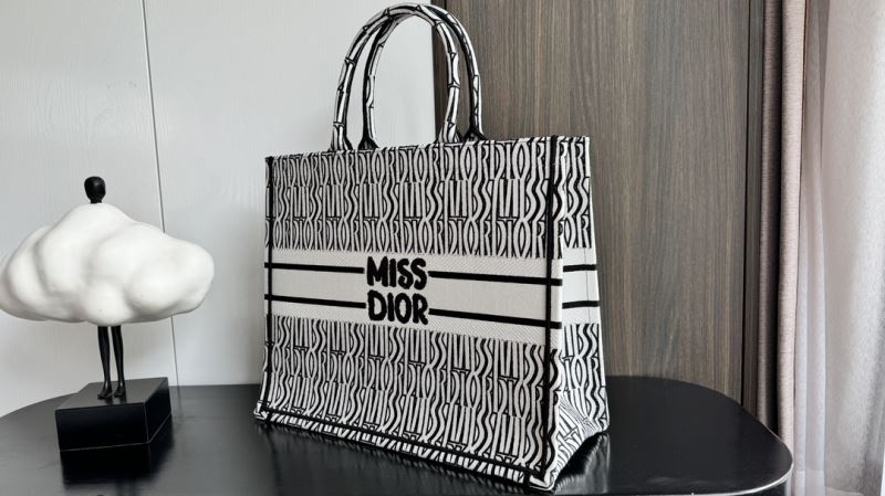 Christian Dior Shopping Bags